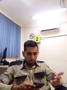 Snapshot of EnriquePersian197 chatting on 02/12/25, 02:56 EnriquePersian197 online show from 02/12/25, 02:56