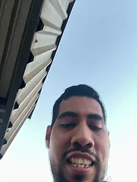 Snapshot of EnriquePersian197 chatting on 02/27/25, 01:17 EnriquePersian197 online show from 02/27/25, 01:17