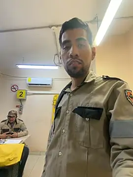 EnriquePersian197 online show from 11/19/25, 12:16