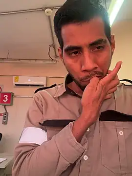 EnriquePersian197 online show from 02/02/26, 07:56