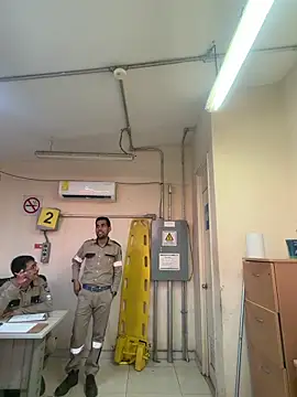 EnriquePersian197 online show from 02/24/26, 12:19