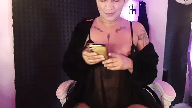 Jaylaloveofficial online show from 02/08/25, 10:29