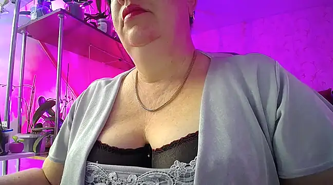 Snapshot of _Sweet_Woman chatting on 01/14/25, 04:04  Sweet Woman online show from 01/14/25, 04:04