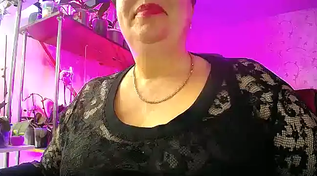 Snapshot of _Sweet_Woman chatting on 02/15/25, 11:39  Sweet Woman online show from 02/15/25, 11:39