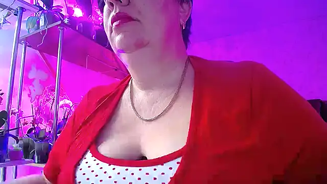 Snapshot of _Sweet_Woman chatting on 03/12/25, 04:30  Sweet Woman online show from 03/12/25, 04:30