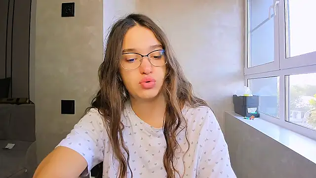 fancy bunny online show from 09/29/25, 06:40