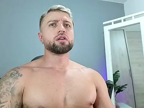 OwenMaximus814 online show from 03/05/26, 06:48