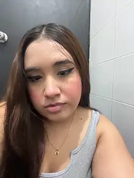 Snapshot of melyescobar chatting on 11/27/25, 03:30 melyescobar online show from 11/27/25, 03:30