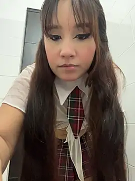 melyescobar online show from 04/25/26, 03:53