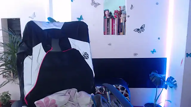 Lia-mitch online show from 12/02/25, 06:47