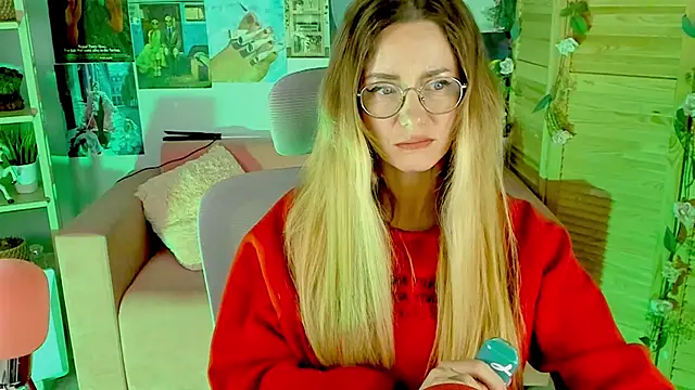 Snapshot of LadyIzabel chatting on 01/30/25, 02:58 LadyIzabel online show from 01/30/25, 02:58