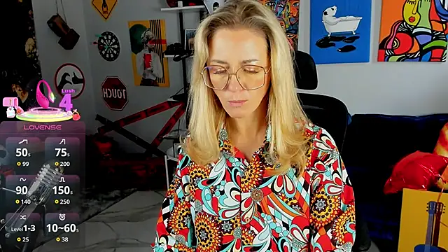 Snapshot of LadyIzabel chatting on 05/11/26, 05:46 LadyIzabel online show from 05/11/26, 05:46