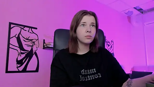 AliceSunday online show from 02/04/25, 05:01