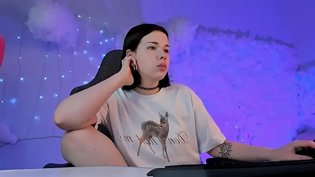 AliceSunday online show from 03/20/25, 11:05