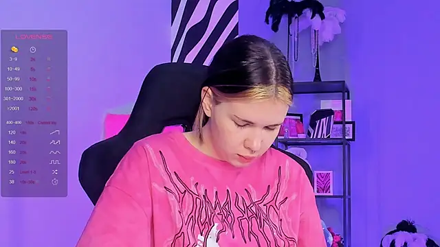 AliceSunday online show from 10/11/25, 05:17