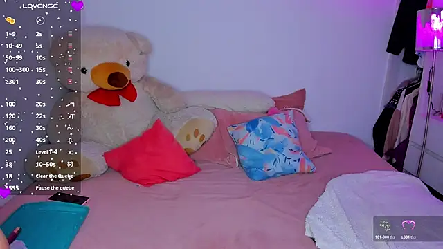 Lunadahia online show from 12/05/25, 04:32