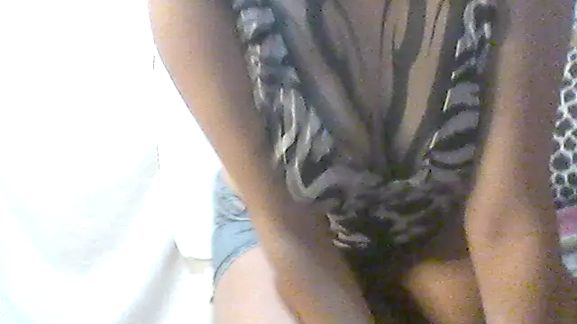 Snapshot of isa_ar chatting on 09/29/25, 01:44 isa ar online show from 09/29/25, 01:44