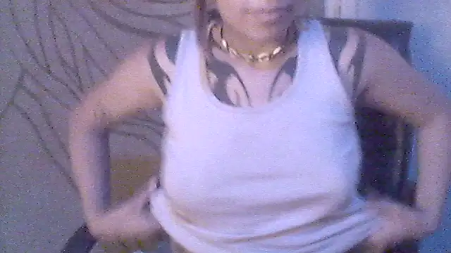 Snapshot of isa_ar chatting on 12/16/25, 07:08 isa ar online show from 12/16/25, 07:08