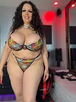 Snapshot of curvyfunlover chatting on 06/28/26, 12:11 curvyfunlover online show from 06/28/26, 12:11