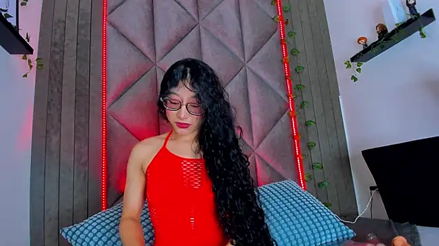 BriaConner  online show from 04/21/26, 03:02