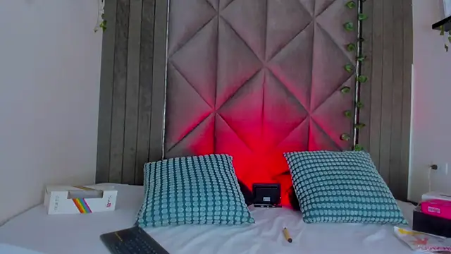 BriaConner  online show from 07/24/26, 03:26