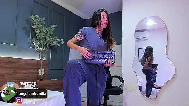 megan morgan01 online show from 09/11/25, 11:54