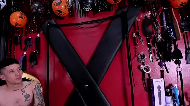 Snapshot of alexa_n_alex chatting on 10/22/25, 09:14 alexa n alex online show from 10/22/25, 09:14