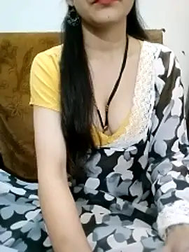 Snapshot of Bulbul_02 chatting on 10/26/25, 05:24 Bulbul 02 online show from 10/26/25, 05:24