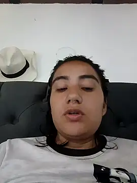 Hellen Alex online show from 12/18/24, 02:38