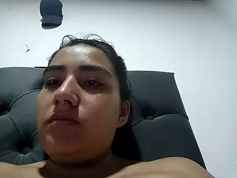 Hellen Alex online show from 01/08/25, 03:17