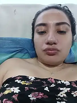 Hellen Alex online show from 12/17/25, 02:56