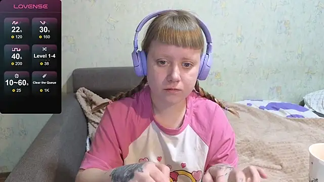 June shy0 online show from 02/05/26, 08:30