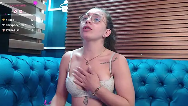  isaabellaa online show from 02/17/25, 02:37