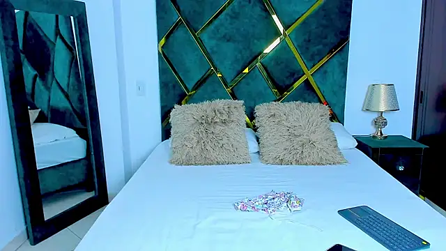 Criss Ariana online show from 01/20/25, 11:56