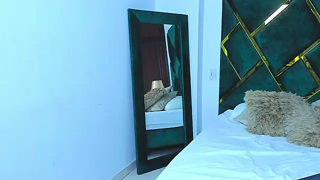 Criss Ariana online show from 02/05/25, 03:20