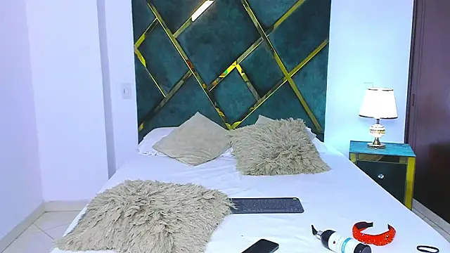 Criss Ariana online show from 02/10/25, 05:52