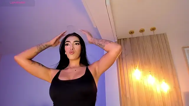 Snapshot of AriRobert_ chatting on 10/02/25, 01:56 AriRobert online show from 10/02/25, 01:56