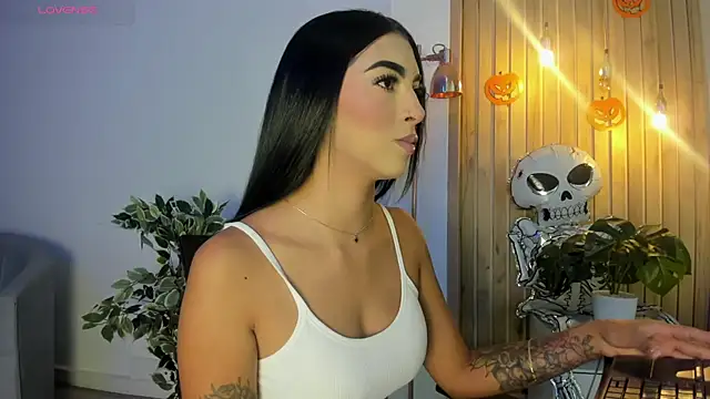 Snapshot of AriRobert_ chatting on 10/22/25, 03:40 AriRobert online show from 10/22/25, 03:40