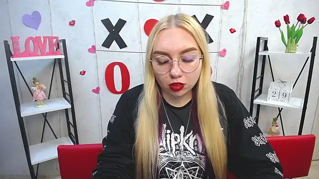 BeatriceFly online show from 01/29/25, 03:15