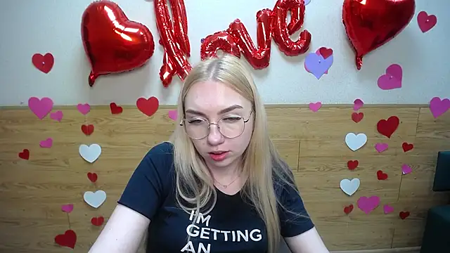 BeatriceFly online show from 03/17/25, 03:18