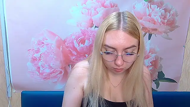 BeatriceFly online show from 09/09/25, 05:40