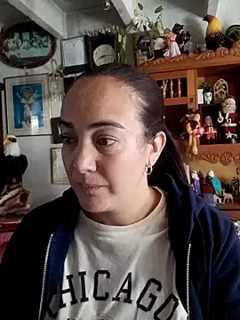 skayhot  online show from 12/15/25, 01:15