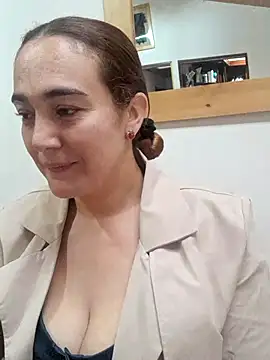 skayhot  online show from 02/10/26, 11:47