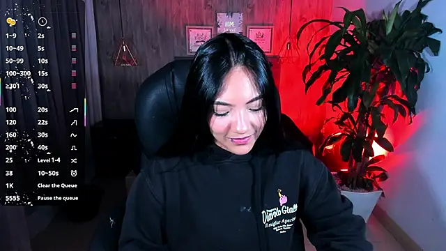 miichael black online show from 12/04/25, 09:23