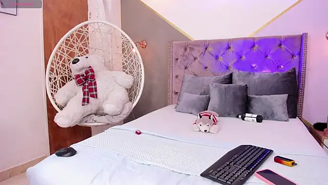 emily daarell online show from 01/27/25, 10:06