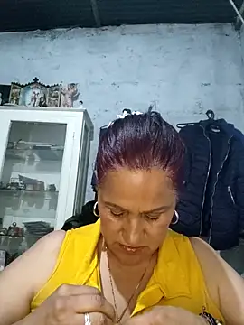 Edged Hot69 online show from 12/22/25, 02:19