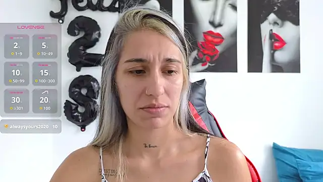 tammyandrade  online show from 10/05/25, 03:54