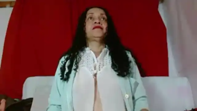 Snapshot of Tita_Madurita chatting on 02/06/26, 11:13 Tita Madurita online show from 02/06/26, 11:13