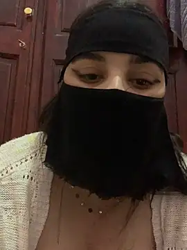 Snapshot of Miss-Soka chatting on 12/20/24, 08:17 Miss-Soka online show from 12/20/24, 08:17