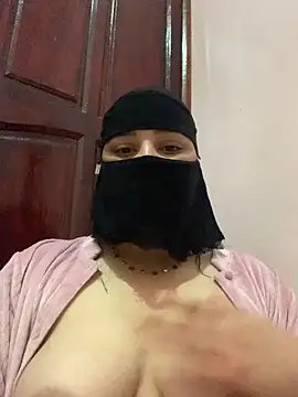 Snapshot of Miss-Soka chatting on 12/25/24, 06:09 Miss-Soka online show from 12/25/24, 06:09